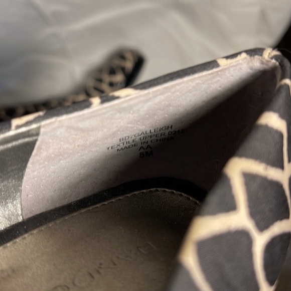 Bandolino Giraffe Print Platform Heels - Picture 8 of 8